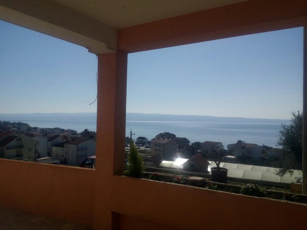 Apartment Ema Podstrana Bilik gambar